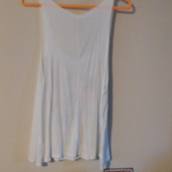 Top - Picture 3 of 4